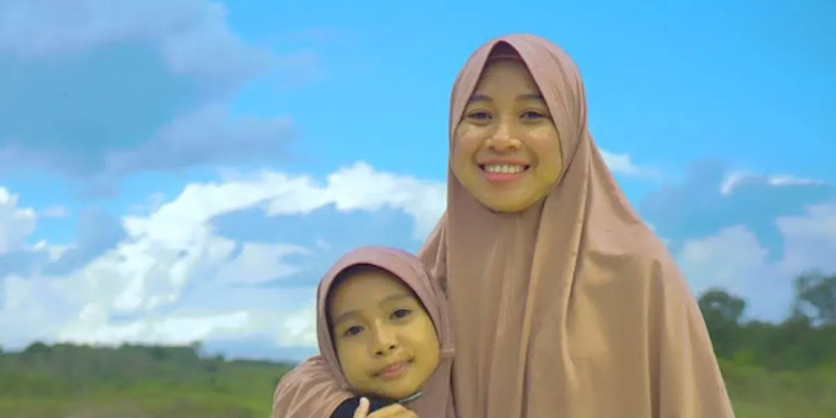 Mazroatul Akhiro, Siti Qoriatul Hafizoh - Yaa Tarim