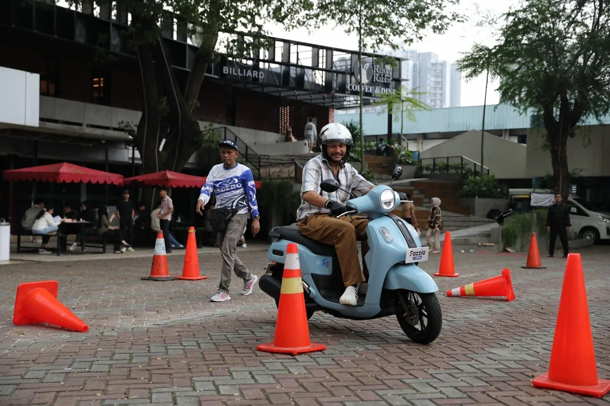 Test Drive Yamaha Fazzio Hybrid di Kapanlagi Pensi 2025.