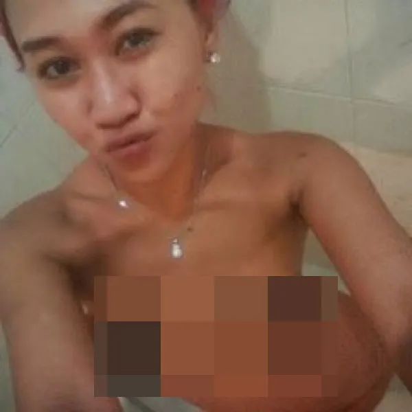 Foto bugil mirip Yenny Anggraeny beredar di dunia maya. ©istimewa