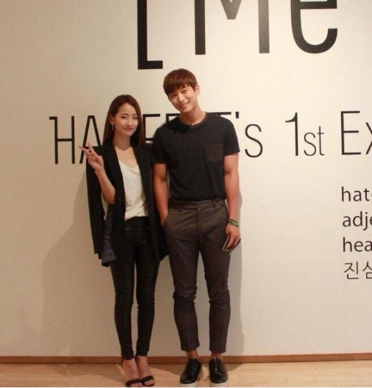 Jinwoon 2AM dan Yenny Wonder Girls ternyata sudah pacaran hampir 3 tahun. ©allkpop.com