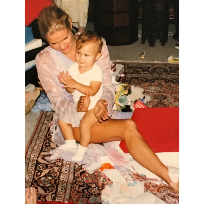 (credit : instagram.com/yolanda.hadid)