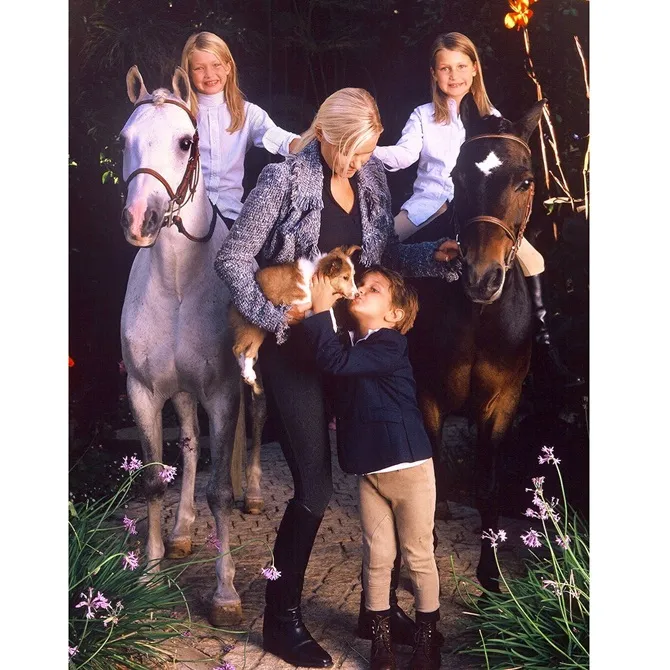 (credit : instagram.com/yolanda.hadid)