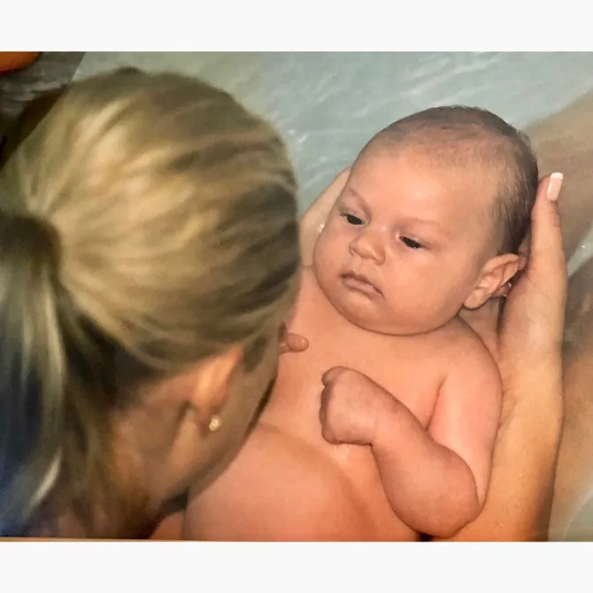 (credit : instagram.com/yolanda.hadid)