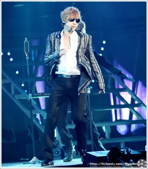 Kim Hyun Joong ketika tampil dalam konser di Yokohama, Jepang ©obsesswithss501.wordpress.com