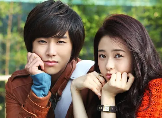 Yunho dan Go Ara sudah dekat sejak masa kanak-kanak. ©asianpopcorn