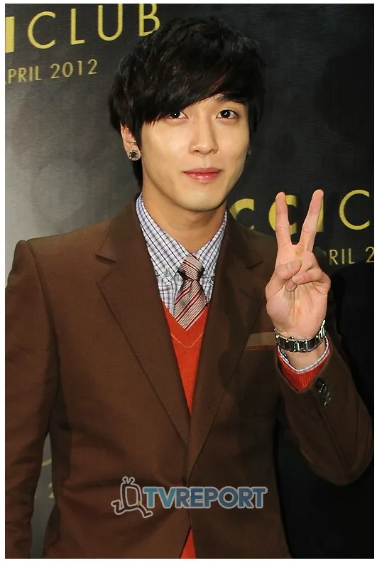 Yonghwa CN Blue: Raja Pesta Dansa
