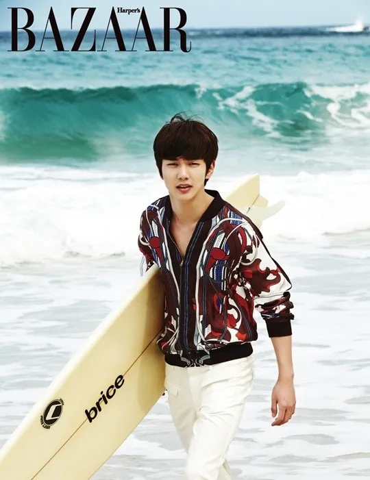 Sesi Pemotretan terakhir Yoo Seung Ho sebelum masa wajib militer ©Harper's Bazaar 