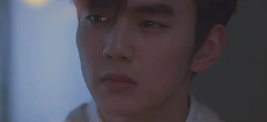Akting sedih Yoo Seung Ho dalam MV You From The Same Time © YouTube
