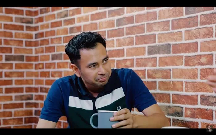 Youtube: Raditya Dika 