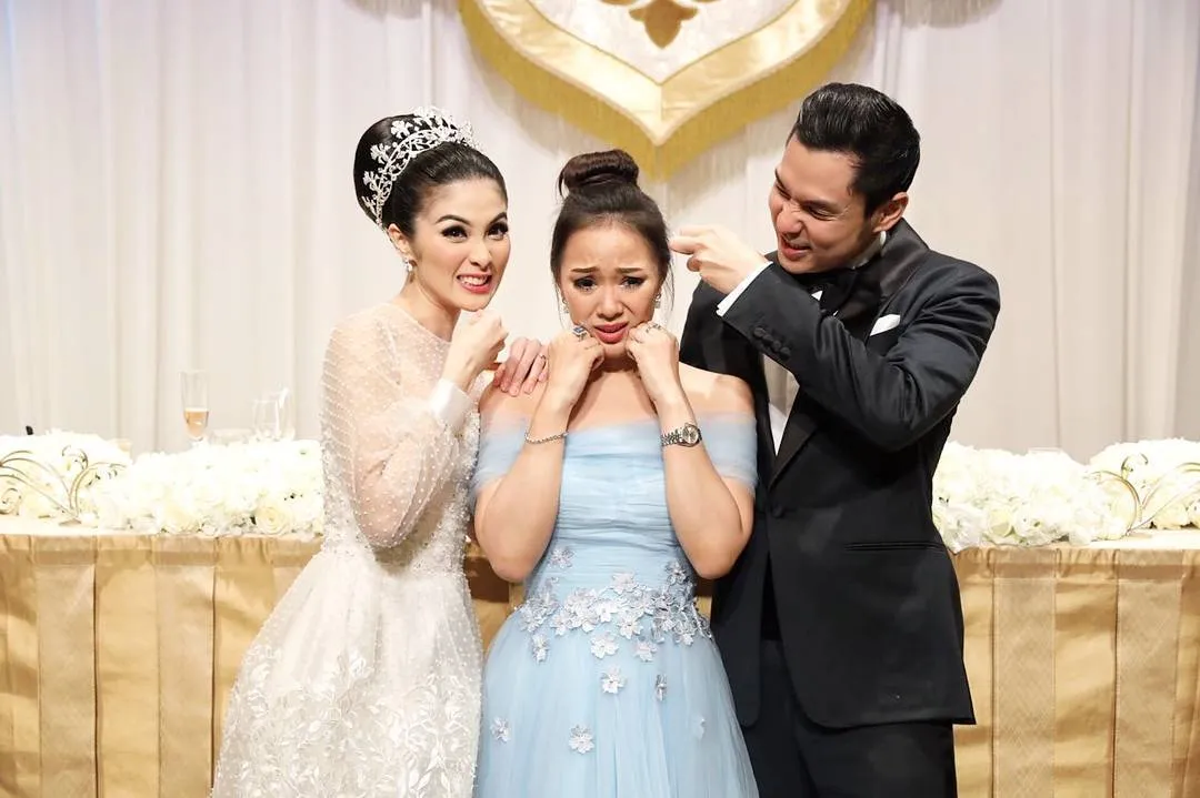 Yuanita 'dihajar' oleh Sandra dan Harvey © Instagram/yuanitachrist