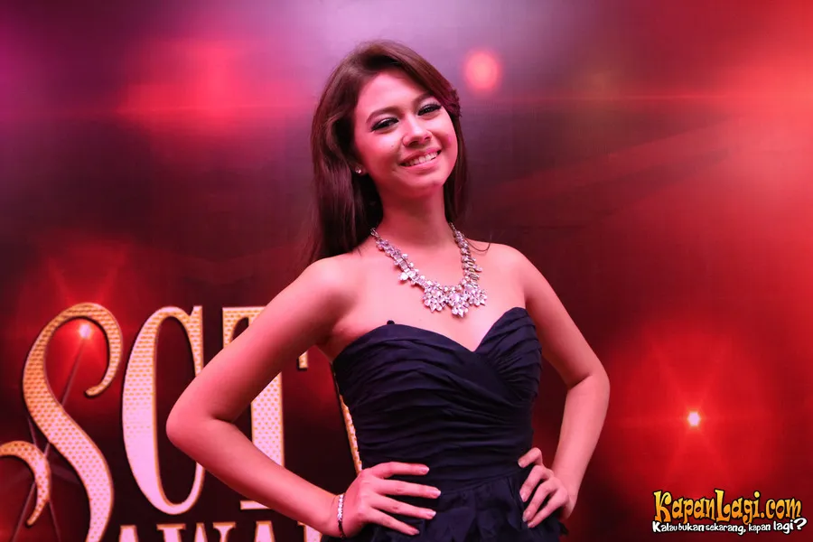 Senyum cantik Yuki Kato di SCTV Awards 2012