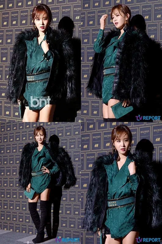 Yuri SNSD begitu memukau dengan tampilan dress mewah. © credit as tagged