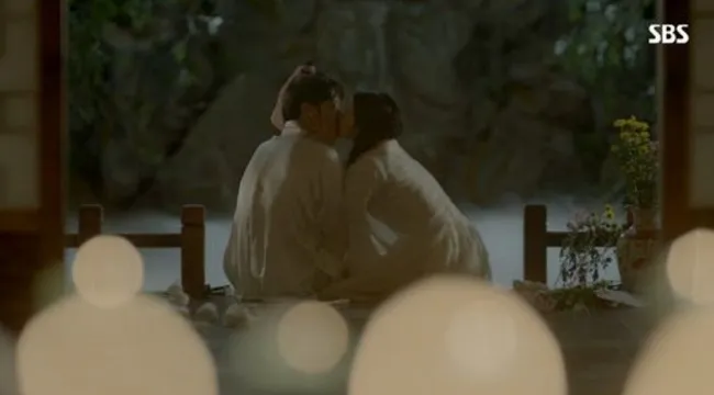 Z.Hera berterima kasih karena adegan ciumannya dapat respon positif © SBS