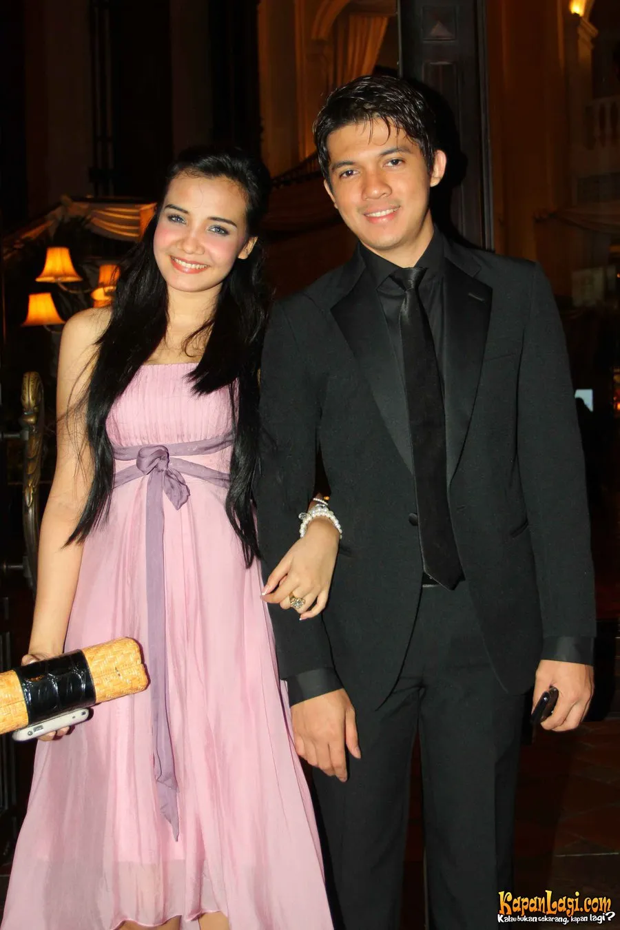 Zaskia dan Irwansyah sempat shock karena penangkapan di rumah Raffi Ahmad.