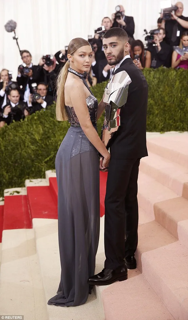 Zayn Malik & Gigi Hadid © Daily Mail