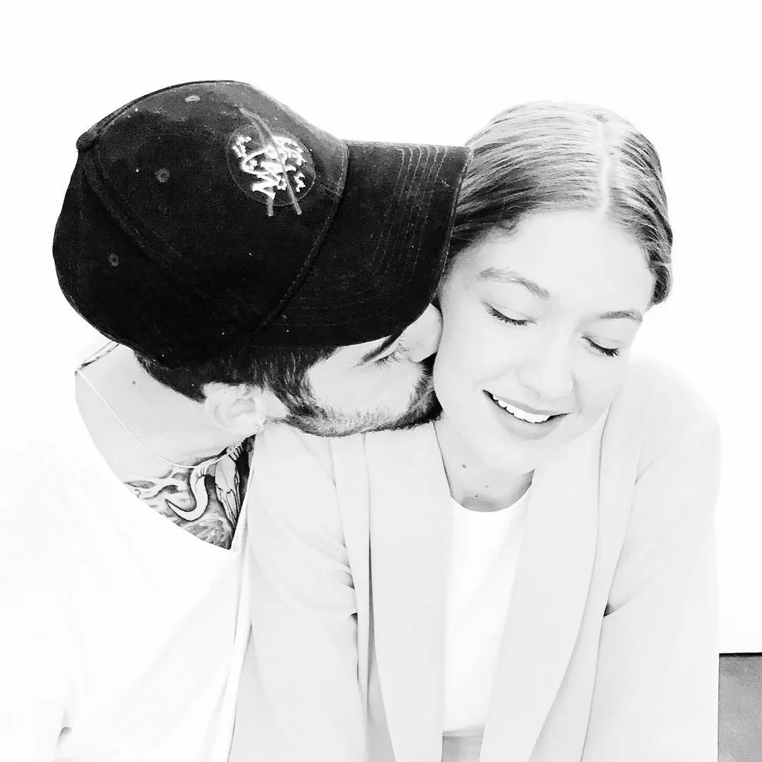 Zayn Malik ikut mem-posting momen cute dan mesranya bersama Gigi Hadid © instagram.com/zayn