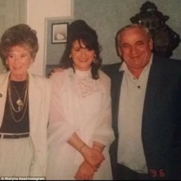 Inilah potret yang diunggah adik Zayn @ instagram.com/waliyha.azad