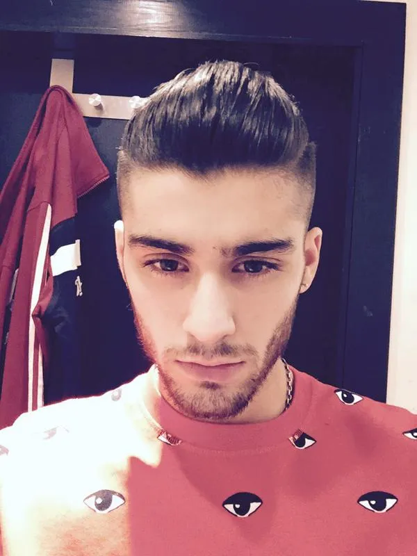 Zayn dengan gaya rambut barunya, makin ganteng? @ twitter.com/zaynmalik