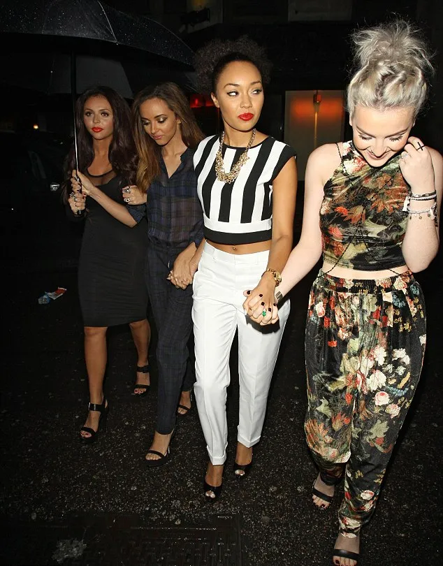 Para personil Little Mix @ dailymail.co.uk