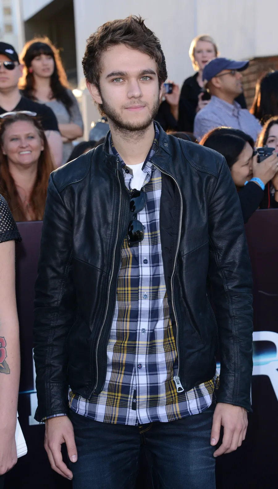 Selena Gomez bakal kenalkan zedd pada orang tuanya © Fameflynet.com