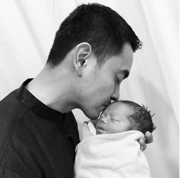 Zumi Zola dikaruniai buah hati kedua © Instagram.com/zumizola