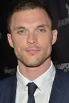 Foto profil Ed Skrein