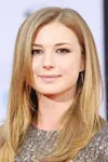 Foto profil Emily VanCamp