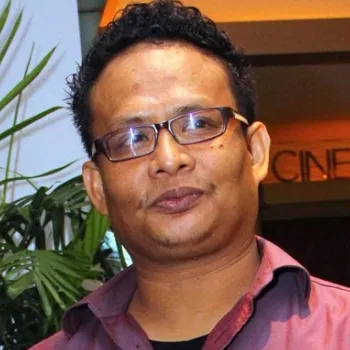 Foto profil Helfi Kardit