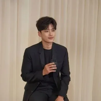 Foto profil Jang Seung Jo