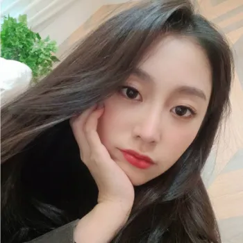 Foto profil Ji Soo Lovelyz