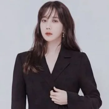 Foto profil Lee Ji Ah