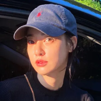 Foto profil Lee Jooyeon