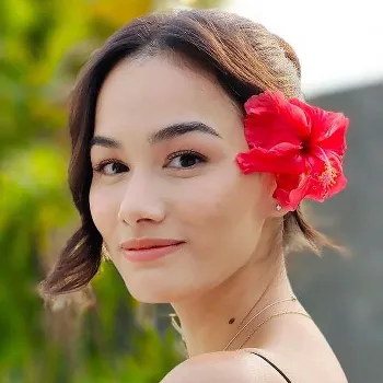 Foto profil Mentari De Marelle