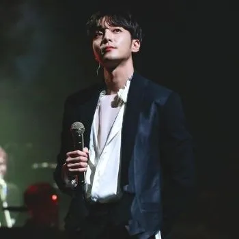 Foto profil Roy Kim