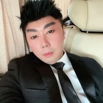 Foto profil Roy Kiyoshi