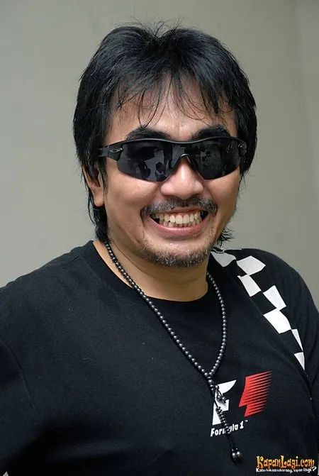 Foto Aa Gatot Brajamusti