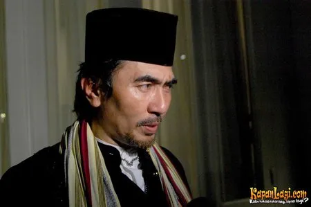 Foto Aa Gatot Brajamusti