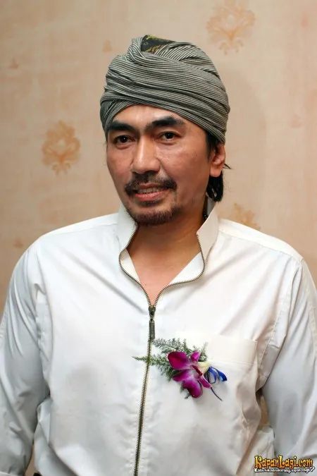 Foto Aa Gatot Brajamusti