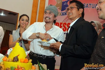 Foto Aa Gatot Brajamusti