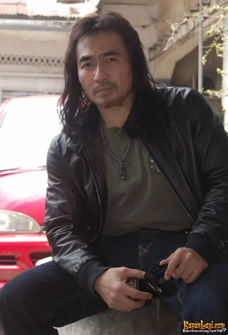 Foto Aa Gatot Brajamusti