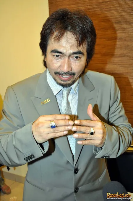 Foto Aa Gatot Brajamusti
