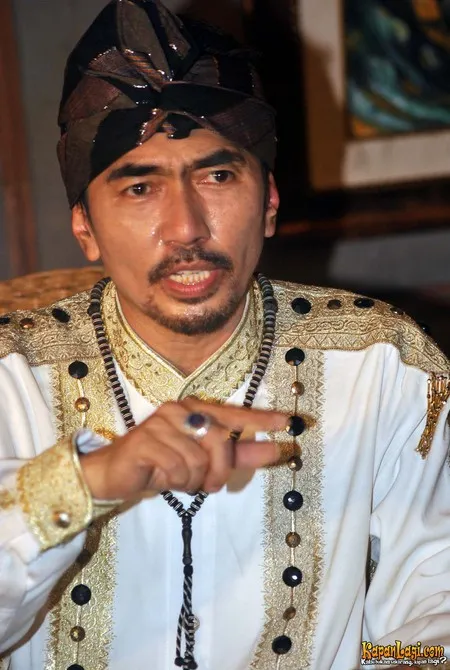 Foto Aa Gatot Brajamusti