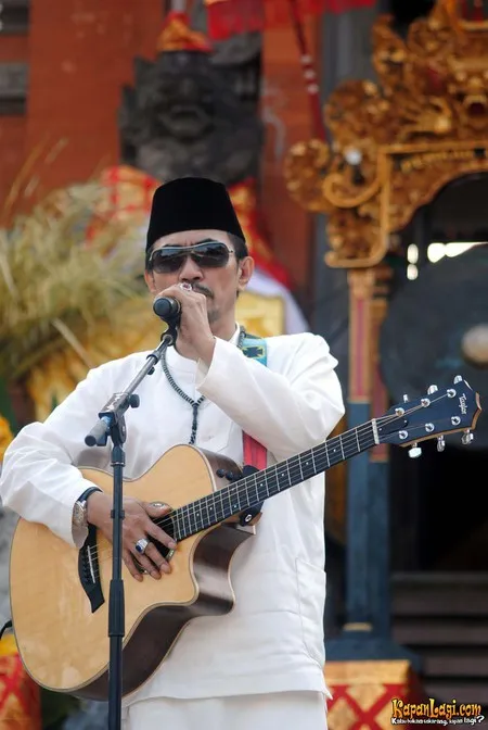 Foto Aa Gatot Brajamusti