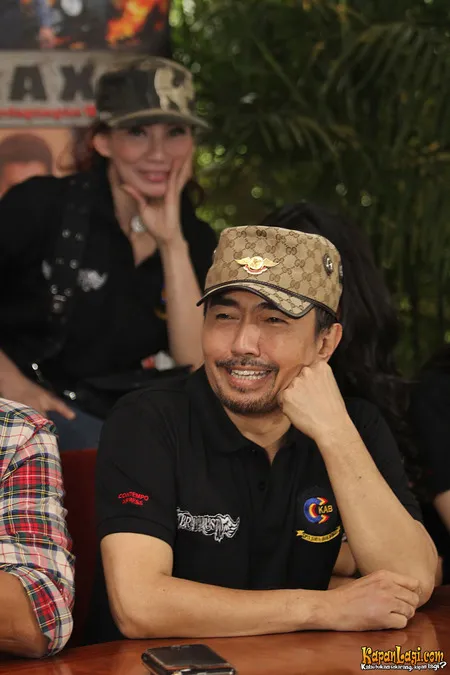 Foto Aa Gatot Brajamusti