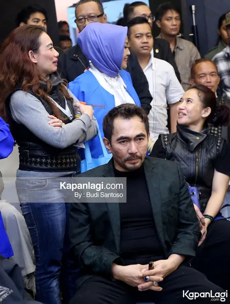 Foto Aa Gatot Brajamusti