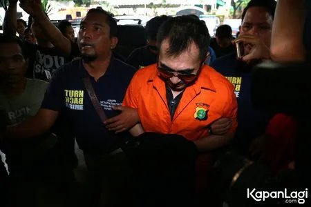 Foto Aa Gatot Brajamusti