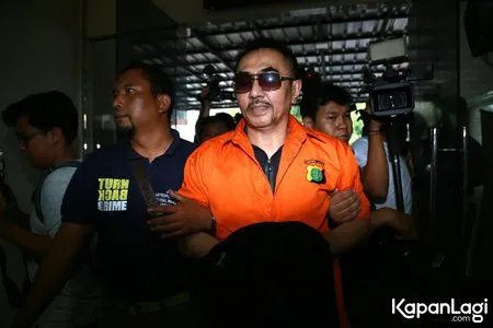 Foto Aa Gatot Brajamusti