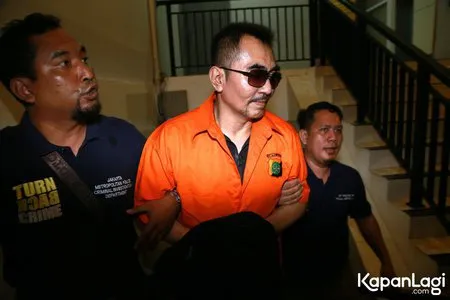 Foto Aa Gatot Brajamusti