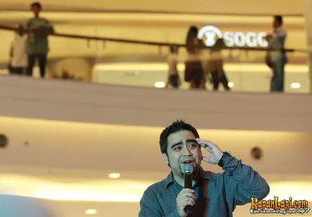 Foto Abdul And The Coffe Theory