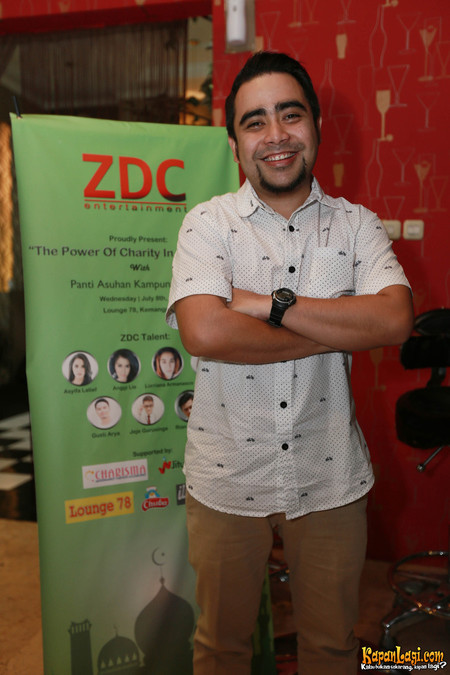 Foto Abdul And The Coffe Theory